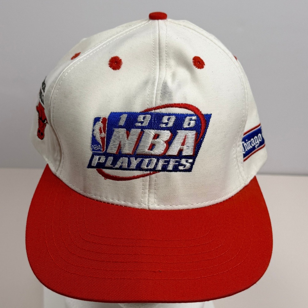 NBA Vintage 90s 1996 Playoffs Chicago Bulls Snapback Hat White Red Cotton